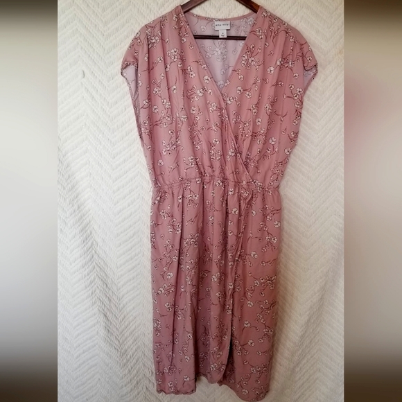 Ava & Viv Dresses & Skirts - Box 12 AVA & VIV Floral Faux Wrap Dress